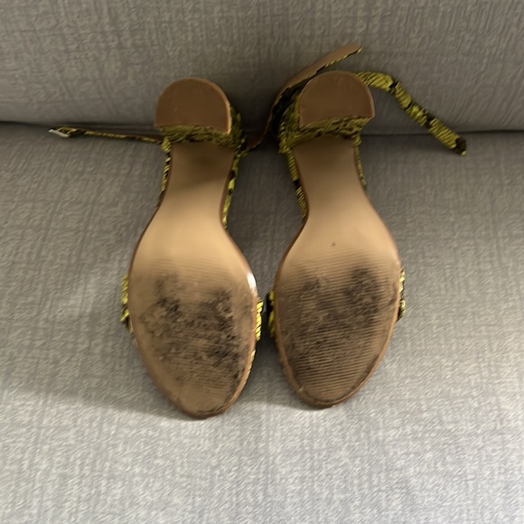 Neon snake print heels - Picture 5 of 6